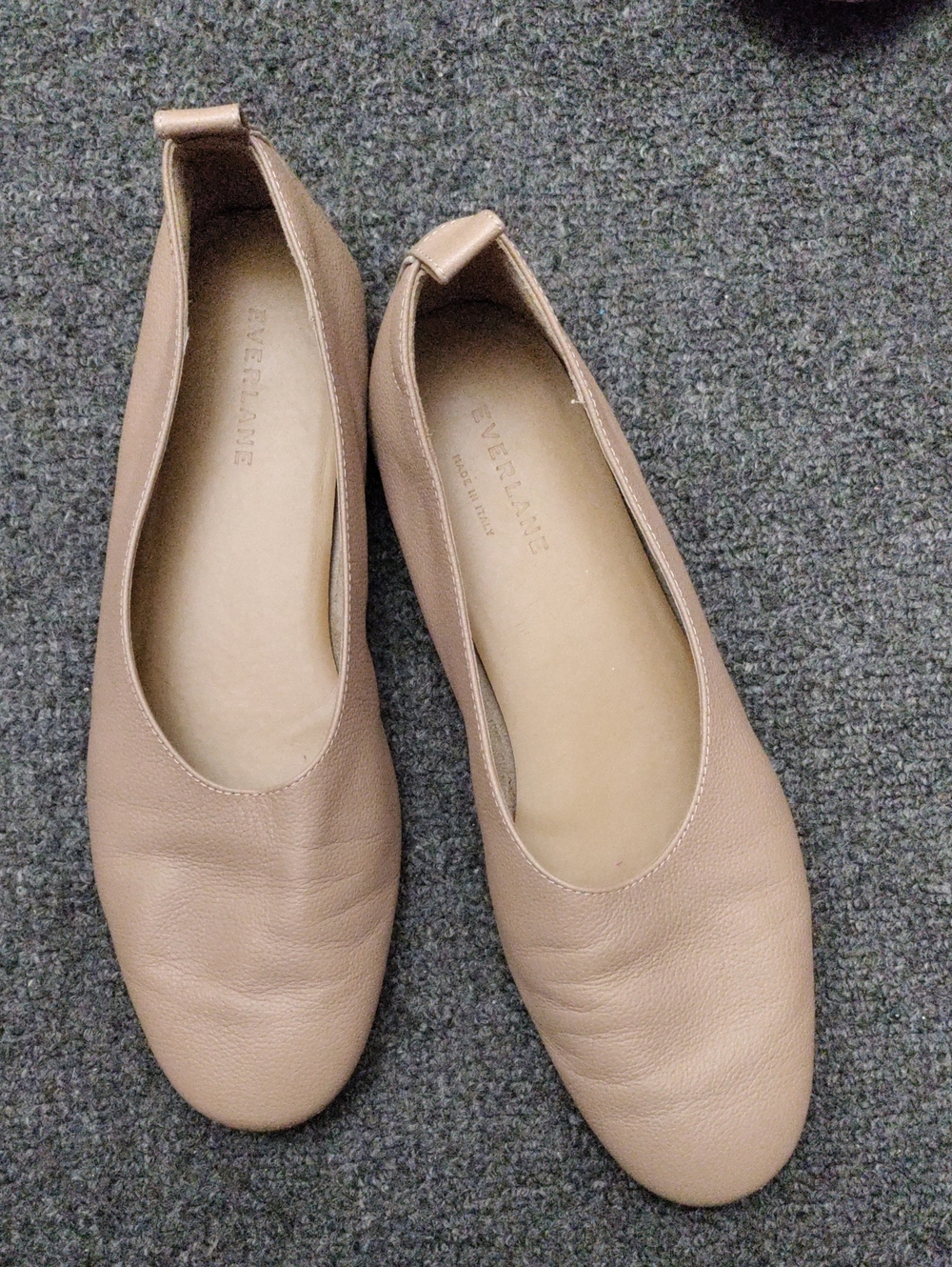 Everlane Women's Beige Leather Ballet Flats